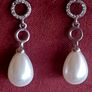 Imitation pearl teardrop earrings Image 3