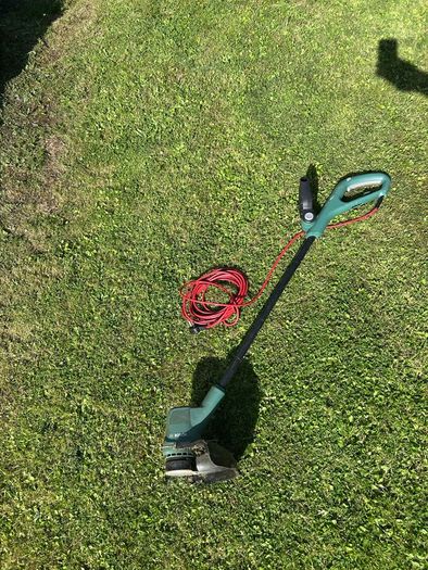 Bosch Easy Grass Strimmer Corded