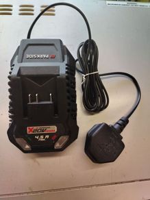 Parkside performance fast charger