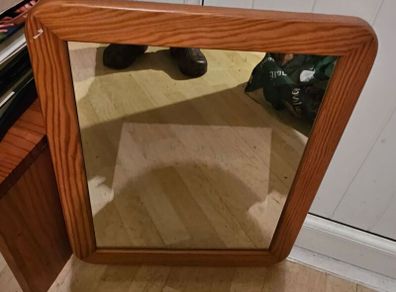 Medium Sized Mirror