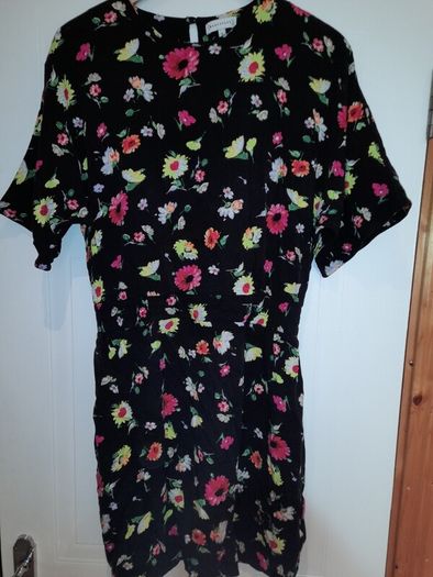 ladies dress warehouse
