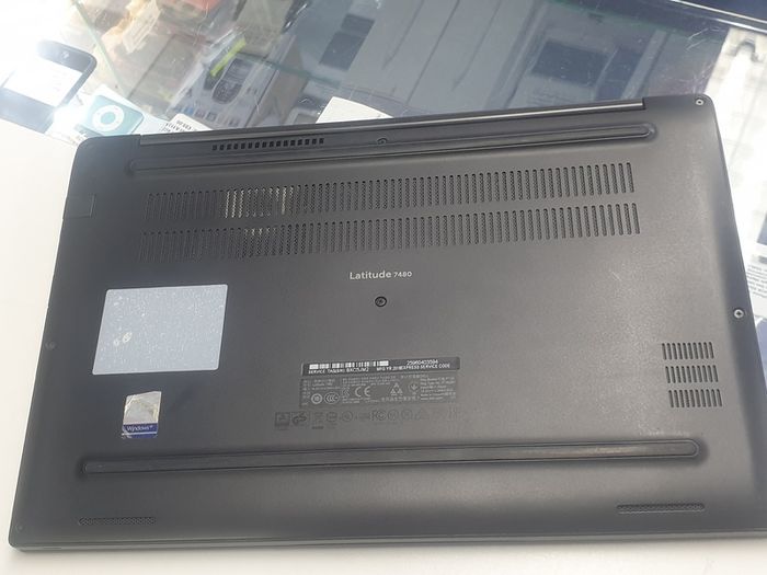 Dell Latitude 7480 14" i7-7600U 2.80GHz 16GB DDR4 512GB SSD Windows 11 Pro