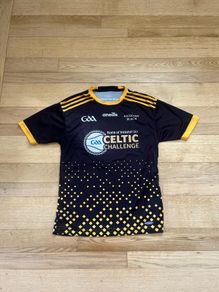 Rare O'Neills Kilkenny Black Celtic Challenge GAA jersey, Size Small (player fit)