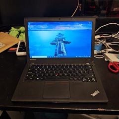 Lenovo ThinkPad X240 - 12.5" - Intel i5 - 4GB RAM - 180GB SSD - Windows 10 - Compact