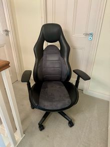 gaming chair