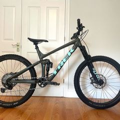 Trek Remedy 8 Full Suspension Mountain Bike