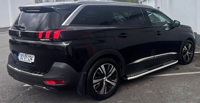 Peugeot 5008: Price Drop! 1k off! Only 110k km!