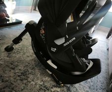 X2 Maxi Cosi Pebble 360 spin isofix base Twin set E180 each