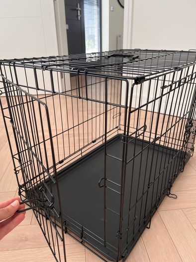 Medium Dog Crate + Dog Bed - Like New
