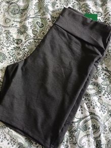New stretch shorts size L