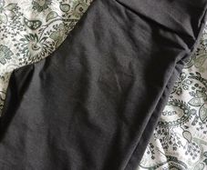 New stretch shorts size L