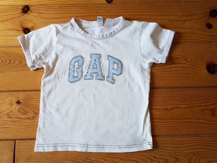 Age 3 White GAP Teeshirt