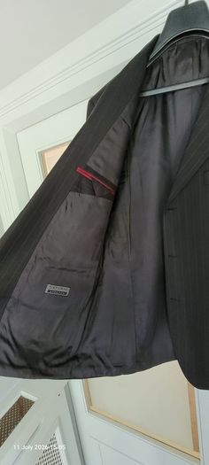 Men's grey pinstripe suit (EU 58/UK48)