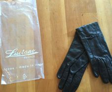Beautiful Black leather Italian Gloves Brand new