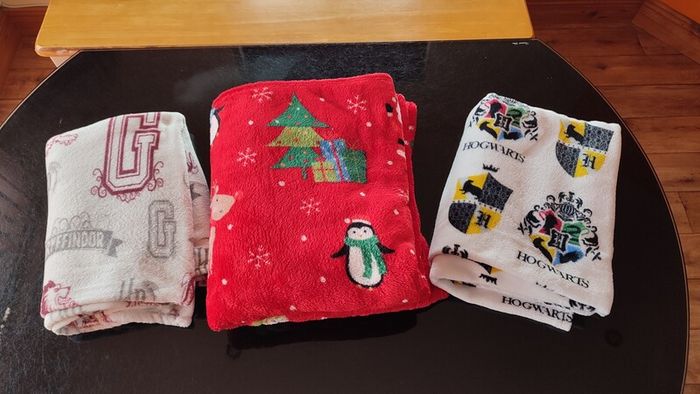 3 x Fleece Blankets Festive Christmas Harry Potter Hogwarts