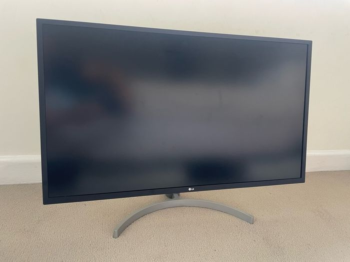 LG UHD Monitor 4k