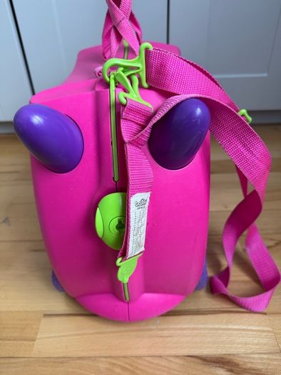 Trunki Pink Suitcase for kids