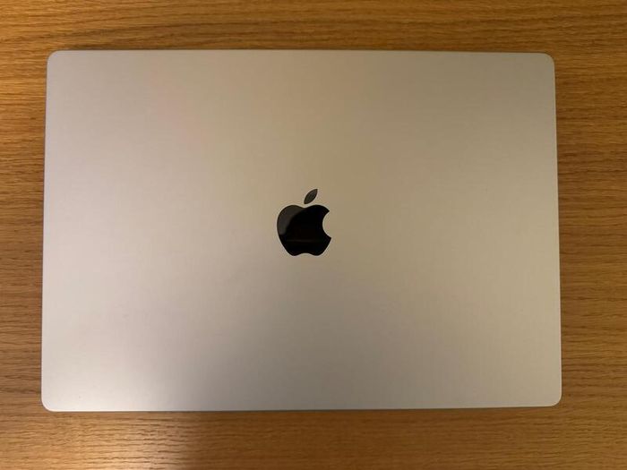 MacBook 16" 2021 / M1 Pro  / 10-core / 16GB / 1TB / 418 cycles