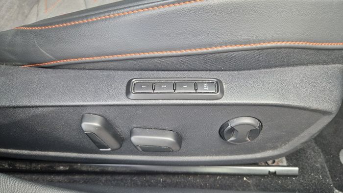 2021 (212) SEAT Leon FR+ 1.5 TSI 150PS | One Owner | High Specification | Full Service History