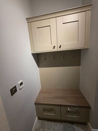 Utility cupboards excellent condition