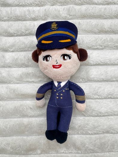 Emirates Airline Fly With Me Cabin Crew Amelia approx. 18 cm. Used Please see photos