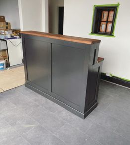salon desk
