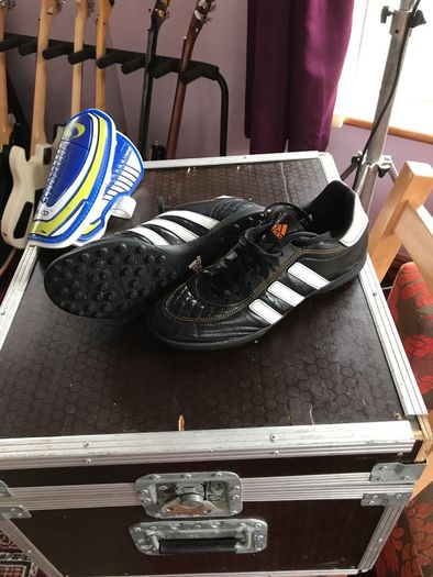 Size 7 Astro pitch football boots w/ shin guards