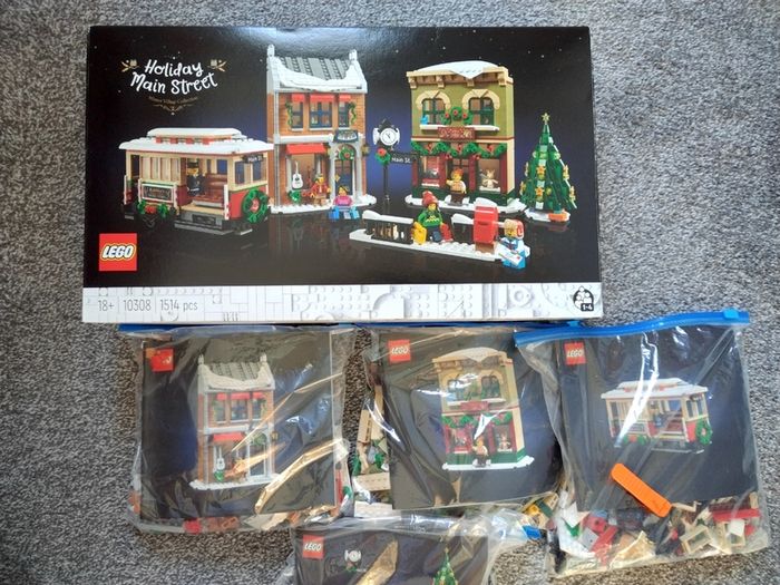 LEGO Winter Village Holiday Main Street 10308