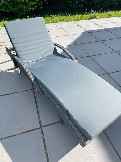Rattan sun lounger