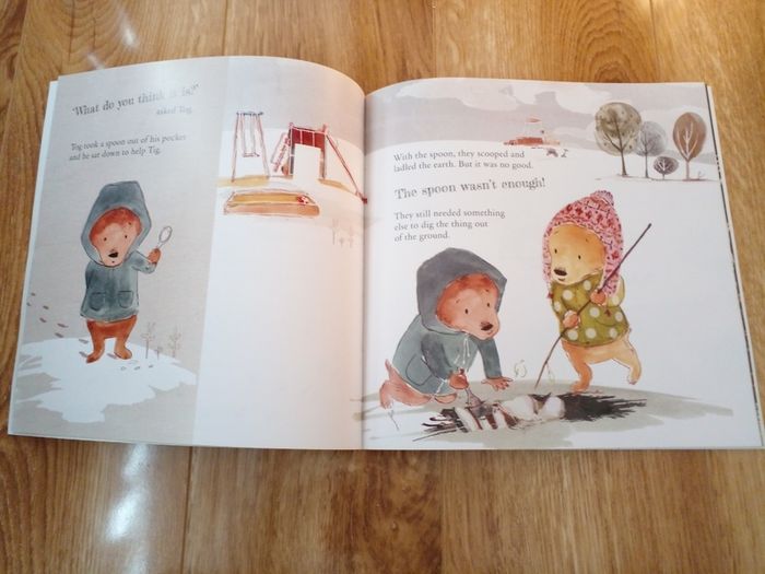 Tig & Tog The Discovery picture book (brand new)