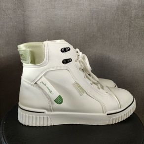 White/Green Hightops, like new