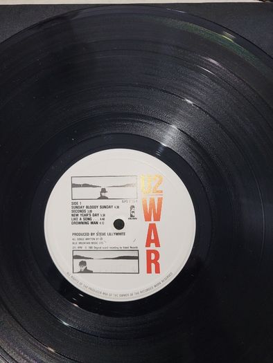 U2: War Lp