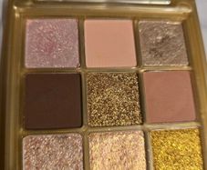 Huda Gold Obaessions Palette