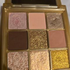 Huda Gold Obaessions Palette