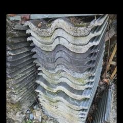 Roof Tiles x about 80