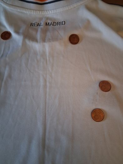 Real madrid Jersey. Official Adidas Mens Home Jersey From 2013 Champions League Victorious Campaign.  Authentic Original From 2013. Not A Modern Day Remake.