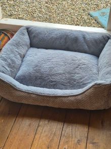 Riley Soft Velvet Pet Bed - Brown/Grey
