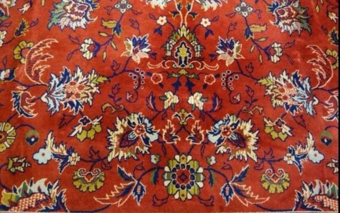 Hand-knotted Persian Tabrizian Rug