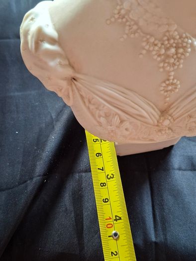 Beautiful Rare Old Parian Ware Bust Queen Alexandra (wife of King Edward VII) and was produced by the renowned British firm Robinson & Leadbeater, This bust was  produced 1897 Ideal for Home or Stage Movie Props