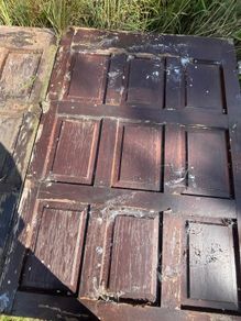 Garage doors/gates
