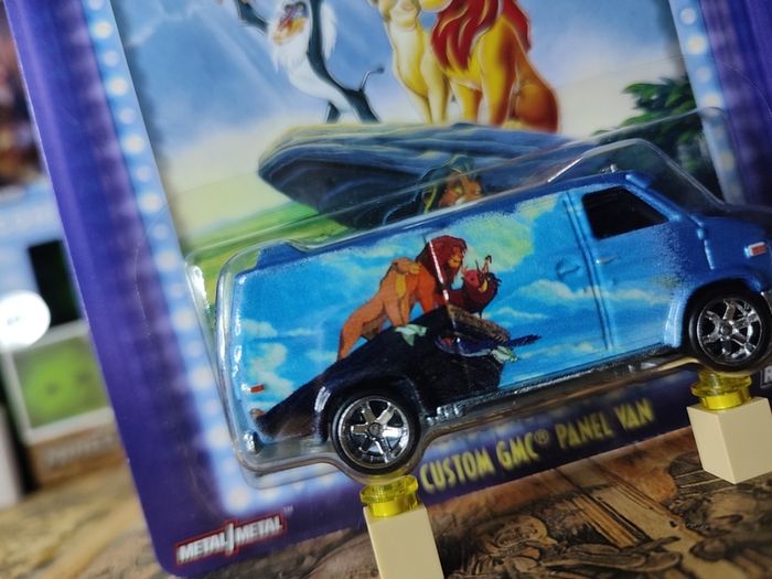 Custom GMC Panel Van ! The Lion King ! Hot Wheels Premium ! 2011 ! Disney ! Mattel !