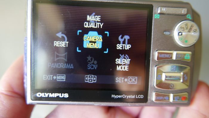 Olympus U1200 Digital Compact Camera 12MP (works well)