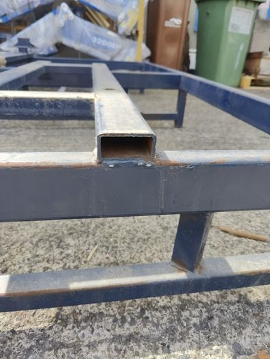 metal stillage