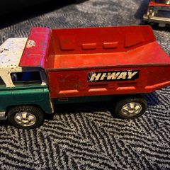 Vintage tri-ang tipping lorry