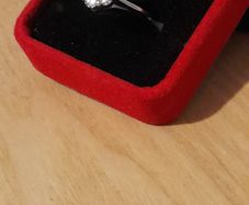 Diamond ring hallmarked 925