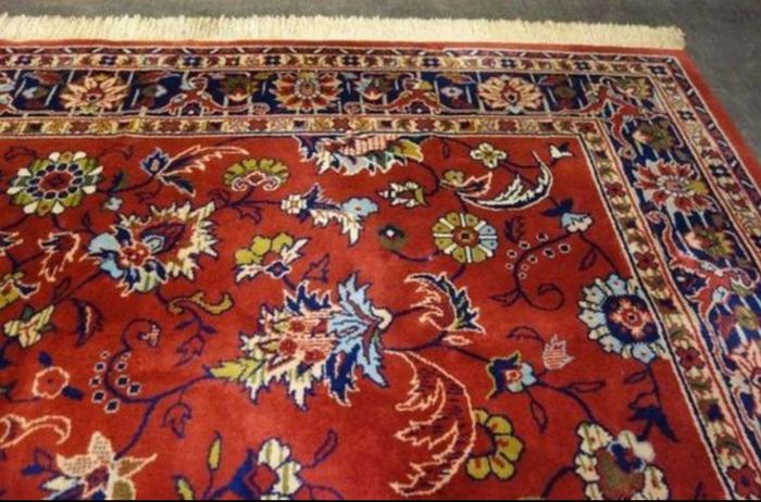 Hand-knotted Persian Tabrizian Rug