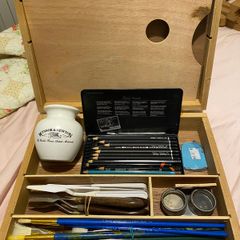Artists wooden carry case with brushes, pencils and palette