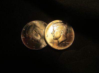 2 X US Halfdollars,P and D.2022.Full Lustre Uncirculated Coins.