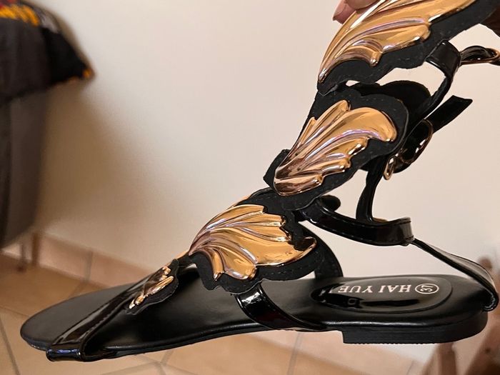 Giuseppe Zanotti "Cruel Summer" wing design (Replica )
