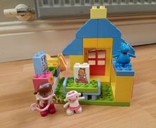 DUPLO Nurse house